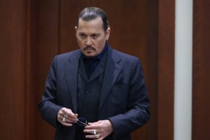 Η Άμπερ Χερντ απέλυσε την ομάδα δημοσίων σχέσεων λίγες μέρες πριν καταθέσει στο δικαστήριο - εικόνα 2