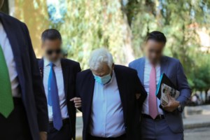Folli Follie: Βαριές ποινές για την οικογένεια Κουτσολιούτσου και τους συνεργάτες τους - Kάθειρξη 17 ετών στον Δ. Κουτσολιούτσο