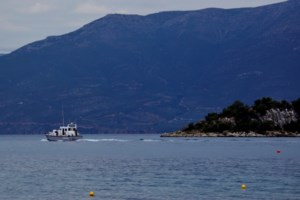 Θρίλερ στη Λευκάδα: Εντοπίστηκε χωρίς τους επιβαίνοντες το σκάφος που αγνοούνταν από την Παρασκευή