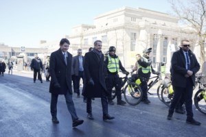 Κυριάκος Μητσοτάκης: Εδειξε φωτογραφία του Τριντό από επίσκεψη στην Ακρόπολη πριν 41 χρόνια [εικόνες] - εικόνα 4