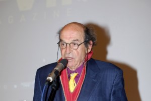 Αναστασία Παντούση: Το συγκινητικό αντίο στον Μανούσο Μανουσάκη - "Άργησα, το ξέρω... Σε ευχαριστώ για όλα"