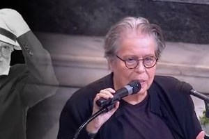 Συγκινημένος ο Αλκίνοος Ιωαννίδης στον επικήδειο για τον Σαββόπουλο: Μου είπαν ότι καταργείς το πένθος, τότε εγώ για ποιον κλαίω; - εικόνα 2