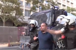 Ο Αντώνης Λιάκος ζητά την αποφυλάκιση του Τοξοβόλου και τον συγκρίνει με τον Παναγούλη!! - Η ειρωνική απάντηση Αρίστου Δοξιάδη - εικόνα 2