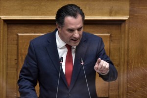 Βουλή: Όλα τα κόμματα υπερψήφισαν τα μέτρα στήριξης των συγγενών των θυμάτων στα Τέμπη - "Παρών" το ΚΚΕ