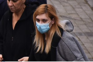 Ρούλα Πισπιρίγκου: Την ενοχή της για τον θάνατο της Μαλένας πρότεινε η εισαγγελέας - "Με πανάκι προκάλεσε ασφυκτικό θάνατο" - εικόνα 2