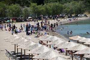 Τουρισμός: Ποιοι προορισμοί ανεβαίνουν φέτος και ποιοι δημοφιλείς σιγά-σιγά "ξεφουσκώνουν"