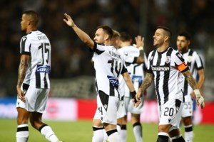 ΠΑΟΚ-Χαρτς 4-0: Πάρτι πρόκρισης στην Τούμπα και στους ομίλους του Conference League οι "ασπρόμαυροι" - εικόνα 4