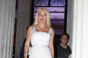 Για εκδικητική ροζ καταγγελία μιλά η αστυνομικός με τα πάρτι στο Ντουμπάι: "Υπάρχει και ο ρατσισμός της ομορφιάς"