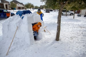 Στο έλεος του χιονιά οι ΗΠΑ: Δεκάδες νεκροί - 900.000 νοικοκυριά χωρίς ρεύμα [εικόνες]