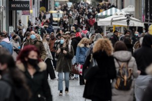 Βορίδης: Παράλογες και παραληρηματικές οι απόψεις αρνητών της πανδημίας και των εμβολίων