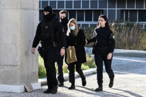 Δίκη Πισπιρίγκου: Έξαλλη με τις ερωτήσεις της προέδρου - "Ντροπή - Αν έχει παρθεί ήδη απόφαση για μένα, να τελειώσουμε εδώ" - εικόνα 3