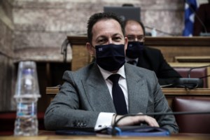 Τζανάκης: Τα 500 κρούσματα από τα self test θα οδηγούσαν σε πάνω από 8.500 νέα κρούσματα στα σχολεία