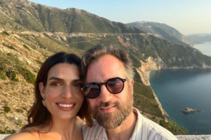 Τόνια Σωτηροπούλου: Αιθέρια στις Αλπεις - Με το πιο κομψό φλοράλ, ρομαντικό φόρεμα [εικόνες] - εικόνα 17