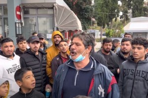 Πυροβολισμός 16χρονου Ρομά: Σε διαθεσιμότητα ο αστυνομικός που τον πυροβόλησε στο κεφάλι - εικόνα 3