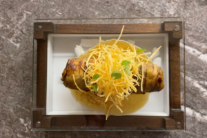 Το ηλιαστό κρασί της Σιάτιστας: Η μοναδική μέθοδος παρασκευής του και η λατρεία που του έδειχνε ο Χο Τσι Μινχ