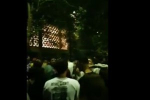 Κρατείται για τέταρτη ημέρα στη ΓΑΔΑ 14χρονος μαθητής - Τι λέει η μητέρα του [βίντεο] - εικόνα 2