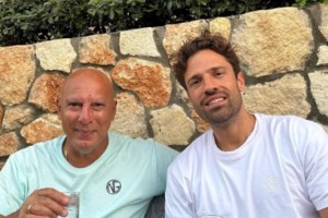 Μαίρη Συνατσάκη: Η αποστομωτική απάντηση σε follower της για την "περίεργη" ευχή της [εικόνες]