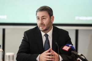 Κόντρα Χατζηδάκη - Ανδρουλάκη για την έκτακτη φορολόγηση των τραπεζών και golden visa - εικόνα 4