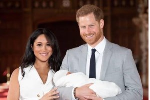 Μάθιου Πέρι: Σάλος με βίντεο που την "πέφτει" διαδικτυακά σε 19χρονη - "Είμαι τόσο μεγάλος όσο ο μπαμπάς σου;"