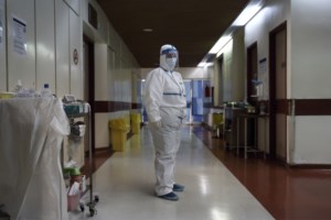 Δερμιτζάκης: Θα έχουμε 1.500 κρούσματα την 1η Δεκεμβρίου – Αποκλείεται μείωση θανάτων τις επόμενες 10 ημέρες
