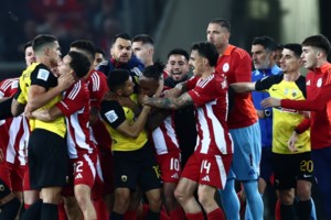 Άλλο ένα πετράδι στο στέμμα του: Ο Μεντιλίμπαρ κατέκτησε ακόμη μια κορυφή με τον Ολυμπιακό - εικόνα 2