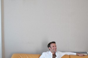 "Κοριοί παντού, oh mon dieu...": Ο Τζίμι Φάλον πήρε στο ψιλό τον Μακρόν - Απίθανο σατιρικό βίντεο - εικόνα 7