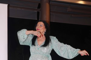 Ζωζώ Σαπουντζάκη για τον θάνατο της Ελισάβετ: Αγαπώ τη Βασίλισσα - Ο κόσμος με έχει κάνει να αισθάνομαι βασίλισσα