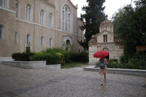 Καιρός: Ξεκινάει τριήμερο κακοκαιρίας - Καταιγίδες και πτώση της θερμοκρασίας φέρνει η "ψυχρή λίμνη"