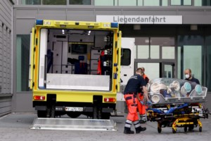 Ναβάλνι: "Του φώναζαν μην κλείσεις τα μάτια, πάρε ανάσα" - εικόνα 2