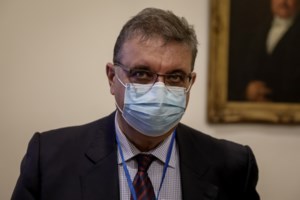 Παυλάκης: Τα μέτρα έπρεπε να παρθούν από το φθινόπωρο - Όμικρον και Δέλτα δεν σταματάνε με τίποτα