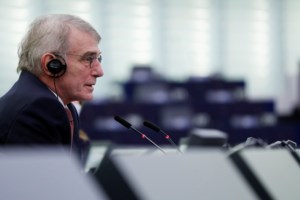 Όταν ο Νταβίντ Σασόλι αποχαιρετούσε τη Φώφη Γεννηματά - εικόνα 2