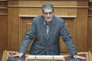 Φλωρίδης για παραίτηση Τσίπρα: Άντε πάλι από την αρχή, στο πεζοδρόμιο - Η επανάληψη της ιστορίας ως φάρσα