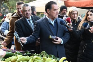 Αγρια κόντρα Άδωνι-Ζαραλίκου για το "κόψε σε ζωντανή σύνδεση τον λαιμό σου"- Μήνυση Γεωργιάδη κατά του κωμικού