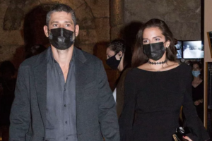 Εριέττα Κούρκουλου: Η νέα εμφάνιση με μίνι φόρεμα, εσπαντρίγιες και την πιο ιδιαίτερη τσάντα - εικόνα 6