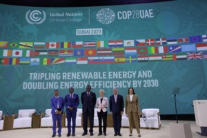 Σημαντικές επαφές Χάρη Δούκα: Είδε τη δήμαρχο του Παρισιού και τον πρώην δήμαρχο της Νέας Υόρκης Μ. Μπλούμπεργκ - εικόνα 4