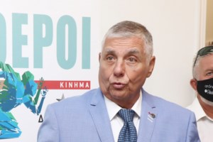 Σφαγή στον ΣΥΡΙΖΑ για τις VIP κλίνες ΜΕΘ: "Αυγή" εναντίον Φίλη και αποστάσεις Ξανθού από τη σκληρή γραμμή - εικόνα 4