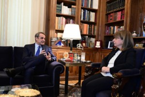 Εκλογή ΠτΔ: Η λίστα Μητσοτάκη με Βενιζέλο και η εναλλακτική Τασούλα - Κοτζιάς και Κατσέλη η πρόταση ΣΥΡΙΖΑ - Γιατί αποκλείστηκε η Καρυστιανού - εικόνα 2