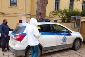 Ψευτογιατρός στην Κρήτη συστηνόταν ως "Doctor of science" - Έλεγε ότι θεράπευσε τη γυναίκα του από τον καρκίνο [βίντεο]