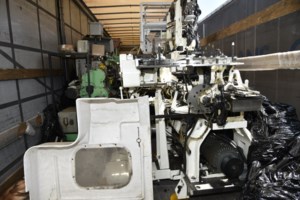 Συντριπτικό χτύπημα σε δίκτυο λαθρεμπόρων με χημικούς διαλύτες - εικόνα 2