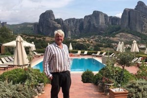 "Πάτησαν" στην Σκιάθο οι πρώτοι Βρετανοί τουρίστες - Μέτρα υγειονομικής ασφάλειας παντού για τα τρία αεροπλάνα [Εικόνες] - εικόνα 5