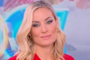 Το σπουδαιότερο δώρο που έκανε στον εαυτό της η Ελεονώρα Μελέτη τα Χριστούγεννα του 1998 - Η ανάρτηση που συγκλόνισε