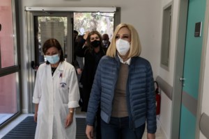 Προ ημερησίας συζήτηση στη Βουλή την Παρασκευή για την πανδημία μετά από αίτημα της Γεννηματά