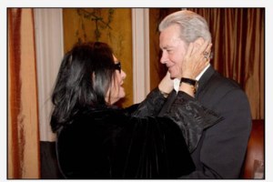 Η Νάνα Μούσχουρη ετοιμάζεται να αποσυρθεί: "Δεν έχω το δικαίωμα να ανέβω στη σκηνή και να μην τραγουδήσω καλά"