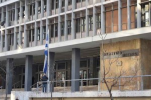 Σοκ στη Θεσσαλονίκη: Τρεις συλλήψεις Αφγανών για βιασμό 6χρονου στη δομή του Βαγιοχωρίου