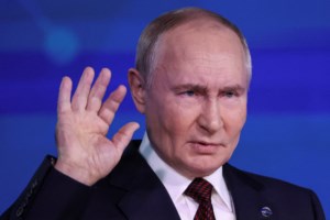 Ο Τραμπ προειδοποιεί τη Χαμάς πως θα το πληρώσει ακριβά αν δεν απελευθερώσει τους ομήρους μέχρι την ορκωμοσία του