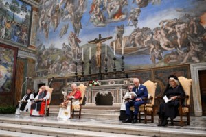 Βρετανία: Ο βασιλιάς Κάρολος εγκαινιάζει το πρώτο μνημείο προς τιμήν των ΛΟΑΤΚΙ+ στρατιωτικών - εικόνα 2