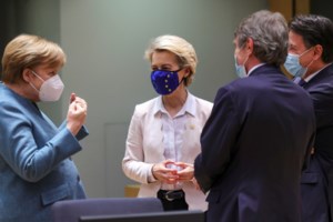 Εξελίξεις με το εμβόλιο της Pfizer: Ενα βήμα πριν την έγκρισή του και στις ΗΠΑ