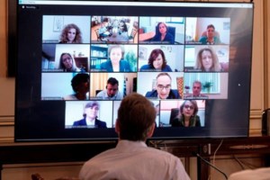 Ενστάσεις Βασιλακόπουλου: Οι παρελάσεις έχουν τον ίδιο κίνδυνο με τις διαδηλώσεις - Να γίνουν μόνο με εμβολιασμένους