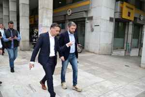 Τι "ψηφίζει" η ΝΔ στις εκλογές του ΠΑΣΟΚ: "Τον Ανδρουλάκη τον ξέρουμε, ο Δούκας θα φτιάξει πράσινο ΣΥΡΙΖΑ" - εικόνα 2