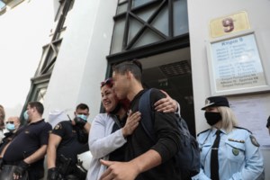 "Δεν υπήρξε κανένας περιορισμός στα επισκεπτήρια" - Η ανακοίνωση της ΓΑΔΑ για την κράτηση του 14χρονου